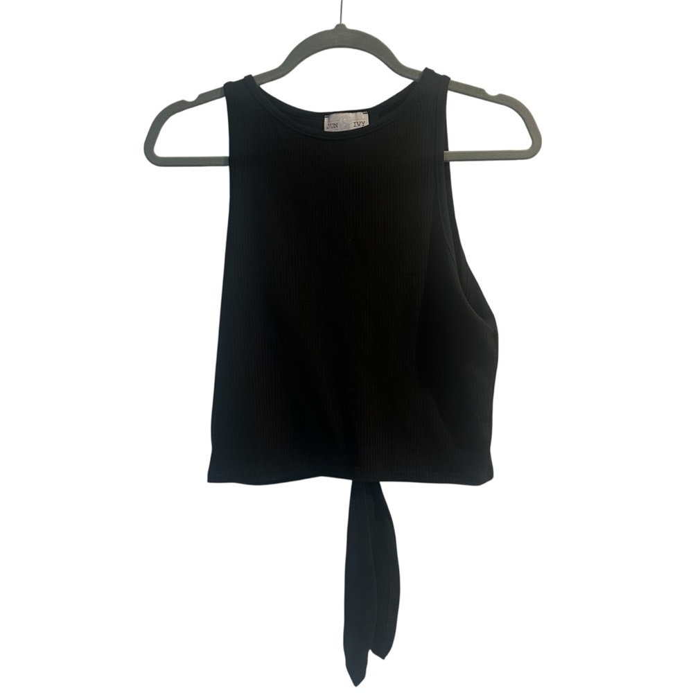 Black Sleeveless Crop Top Large